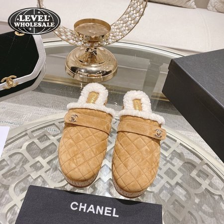 Chanel 21B Brown Suede Turnlock CC Logo Shearling Clog 35-41