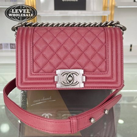 Chanel Boy Flap Quilted Diamond New Medium Red