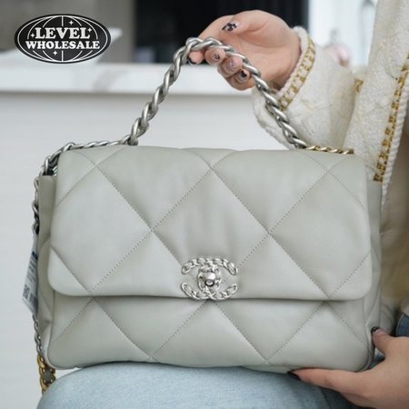 Chanel 19 Handbag AS1160