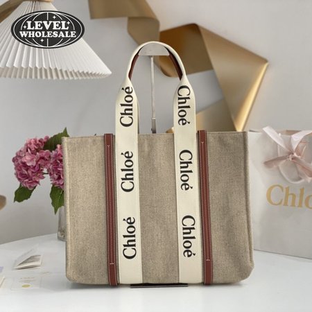 Chloe Large Woody Tote Bag