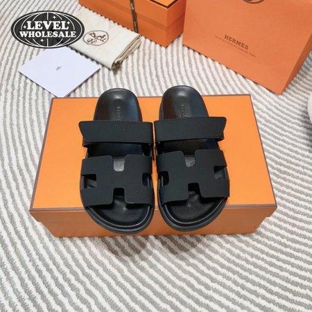 Women Hermes Authenticated Chypre Sandal Suede