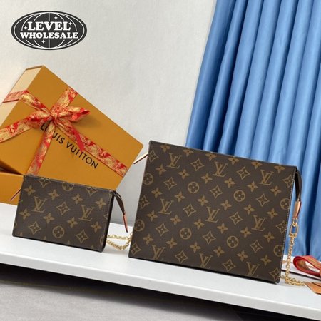 Toiletry Pouch On Chain M81412