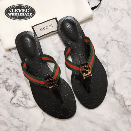 GUCCI Interlocking GG Logo Sandals
