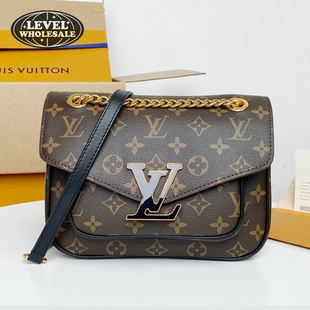 Passy Monogram M45592