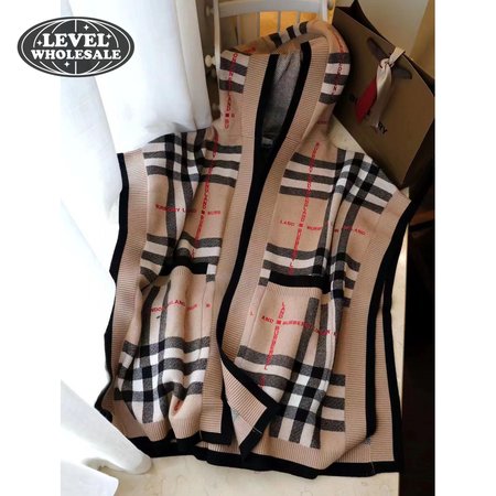 Burberry Women's Wool And Cashmere Mantel Coat Shawl Poncho