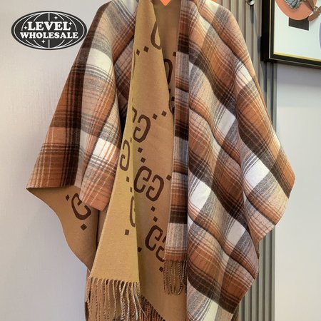 Gucci GG Warm Shawl