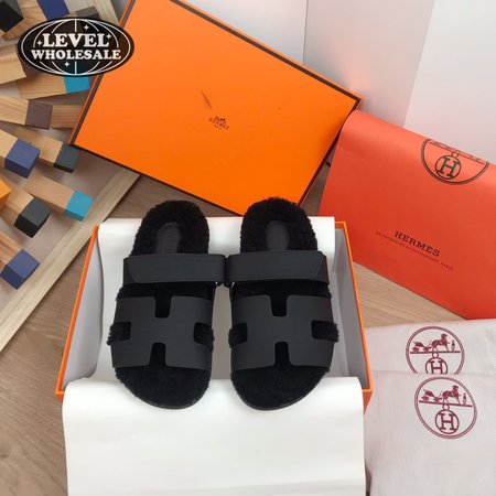 Hermes Chypre Sandal Black